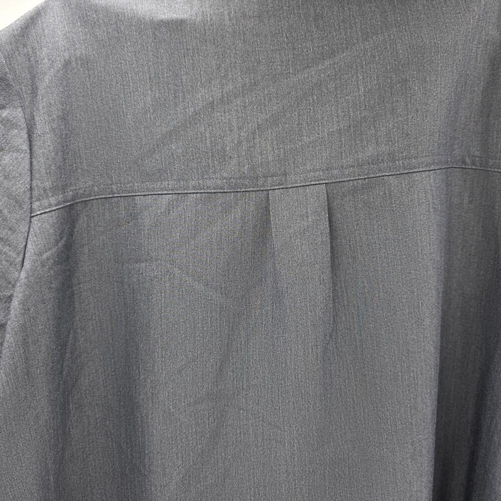 FIGS Casma Three-Pocket Scrub Top Gray Technical Collection Women's M‎ - Picture 12 of 15